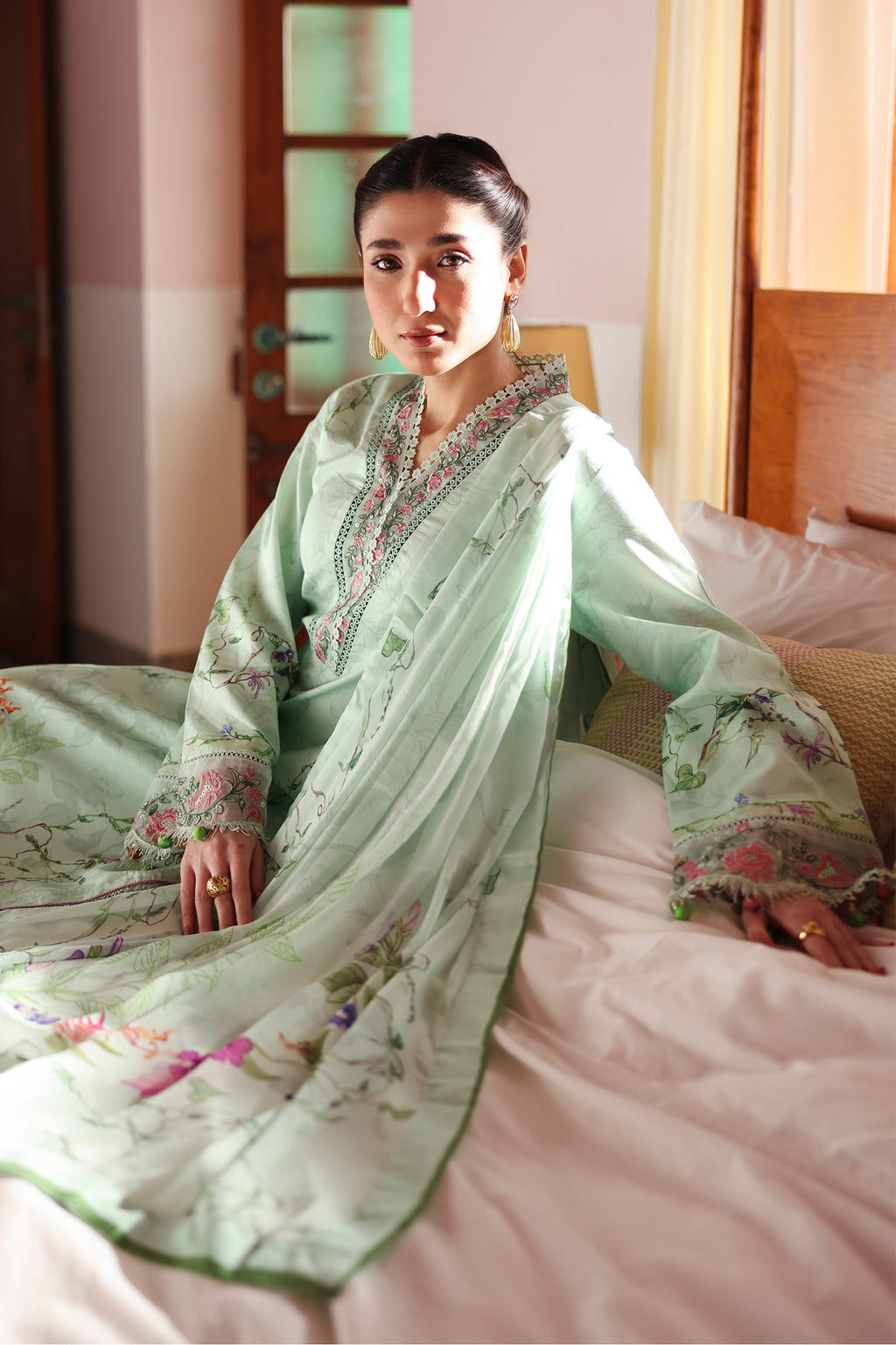 Rangrasiya | Raaya - Dosti Luxury Lawn | ARIS