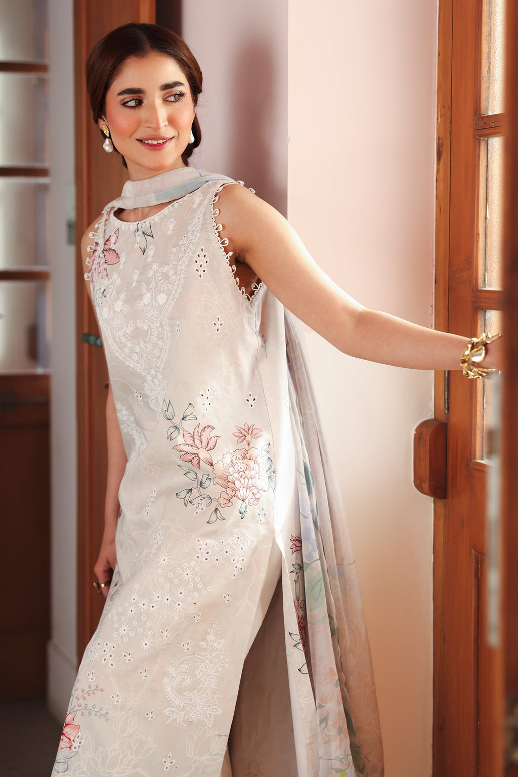 Rangrasiya | Raaya - Dosti Luxury Lawn | NOOR