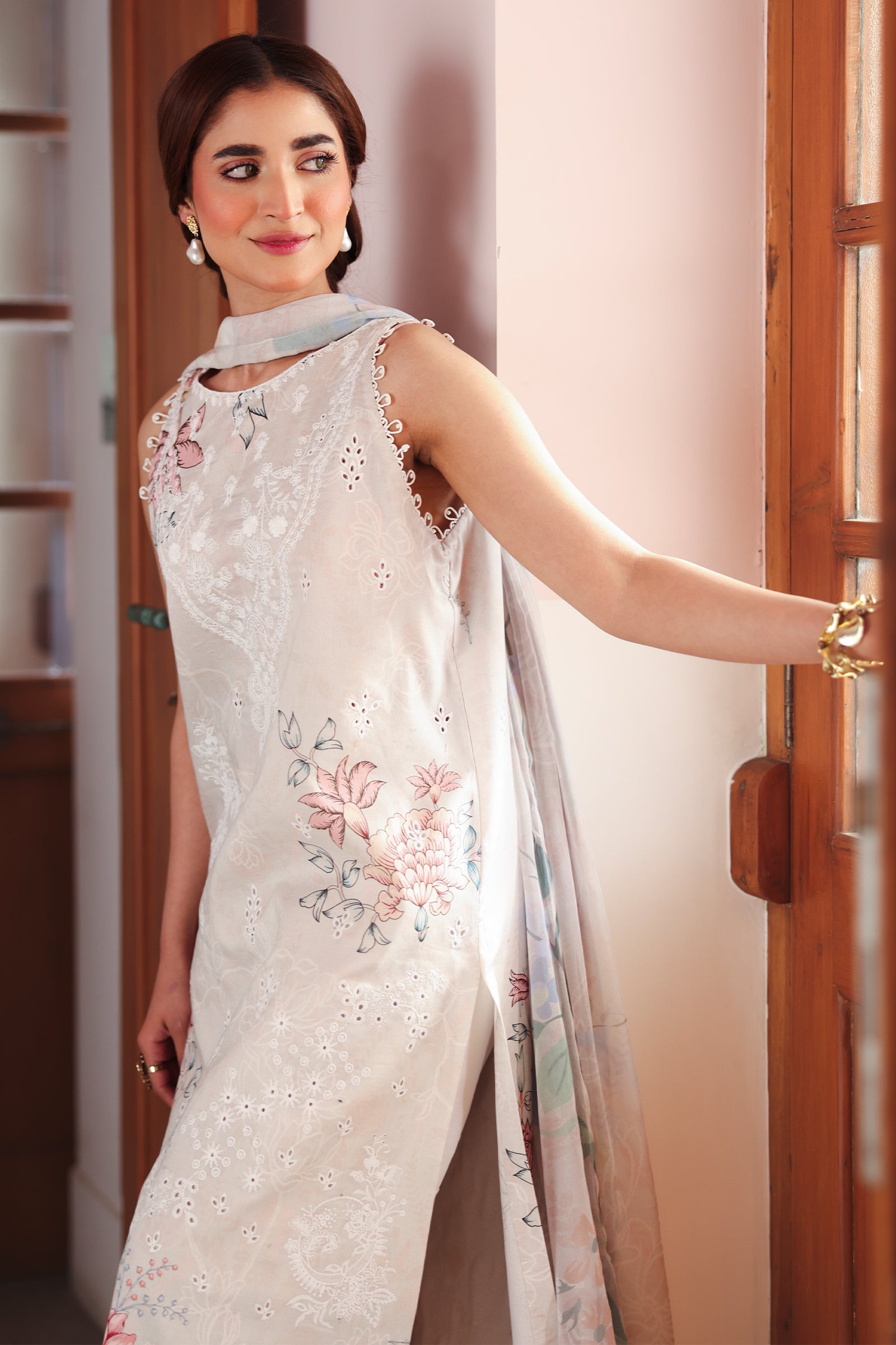 Rangrasiya | Raaya - Dosti Luxury Lawn | NOOR