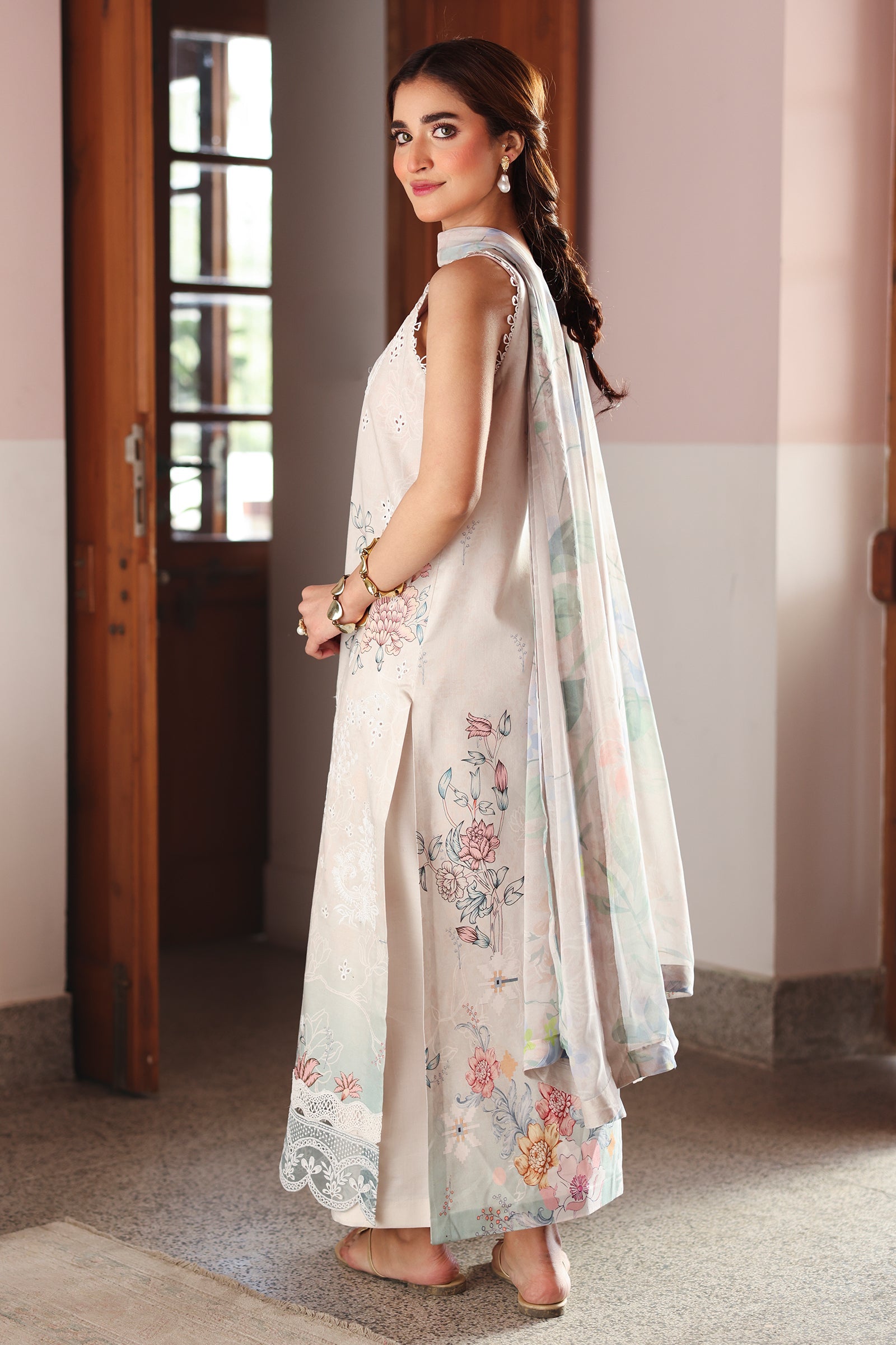 Rangrasiya | Raaya - Dosti Luxury Lawn | NOOR
