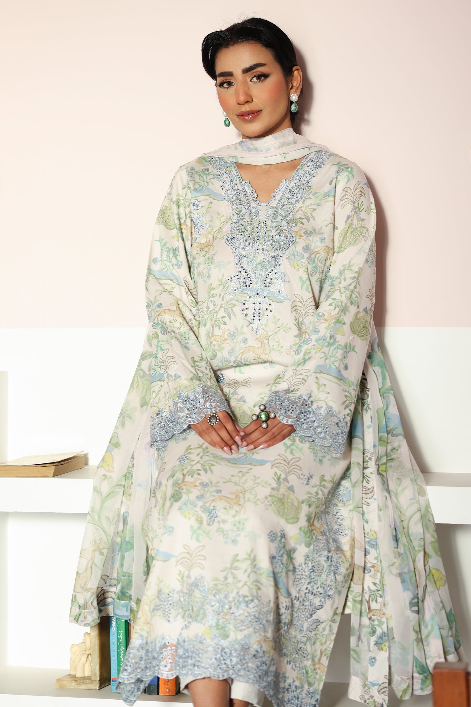 Rangrasiya | Raaya - Dosti Luxury Lawn | ZARA