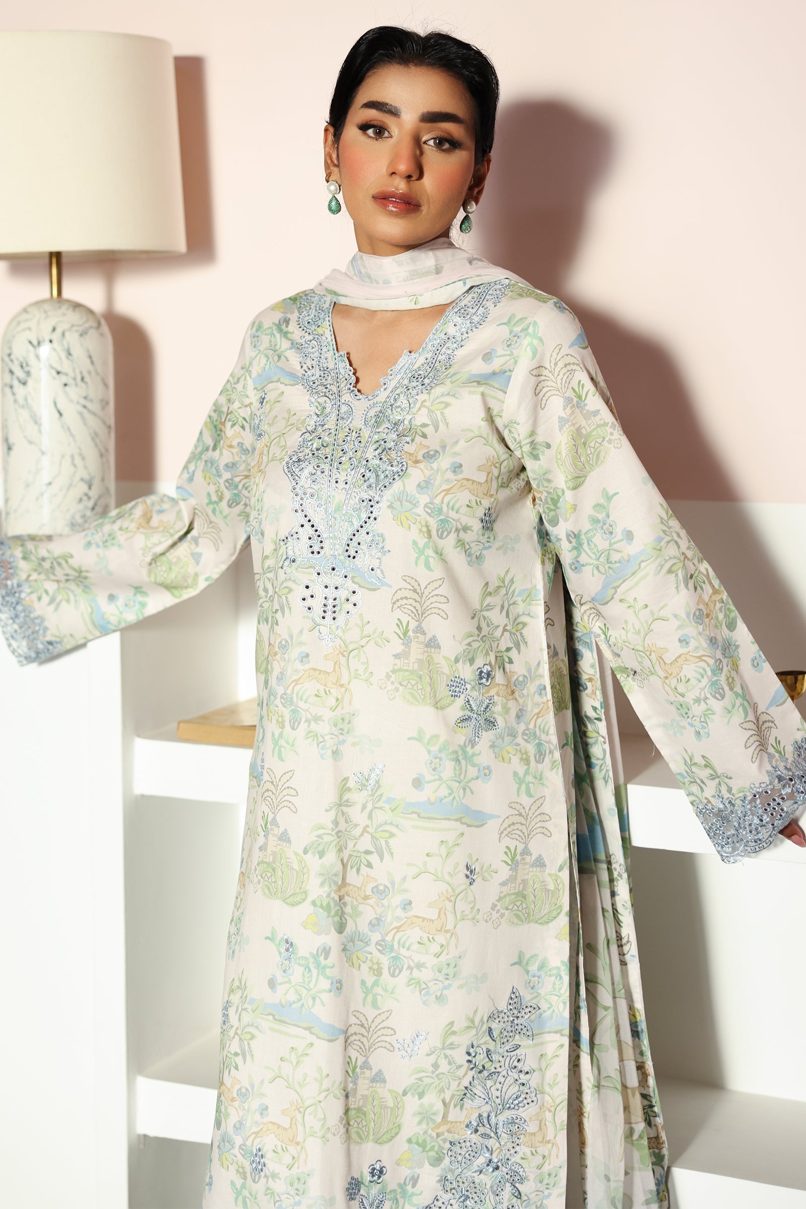 Rangrasiya | Raaya - Dosti Luxury Lawn | ZARA