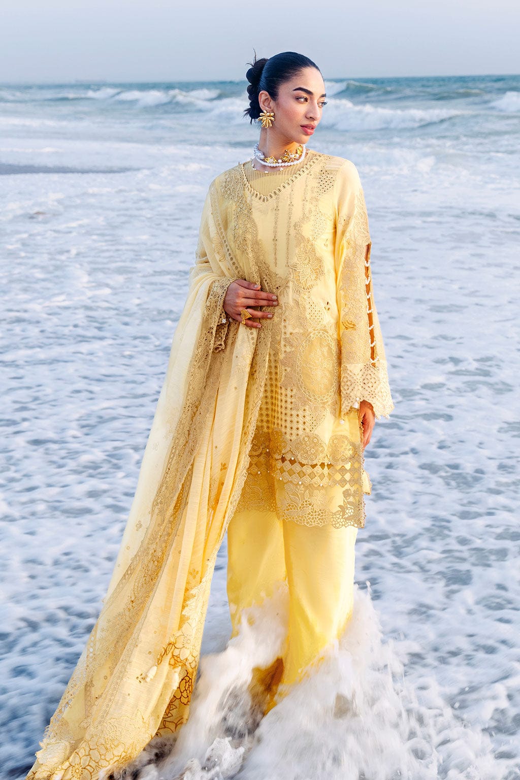 Afsanah | Lost in Waves | A-208