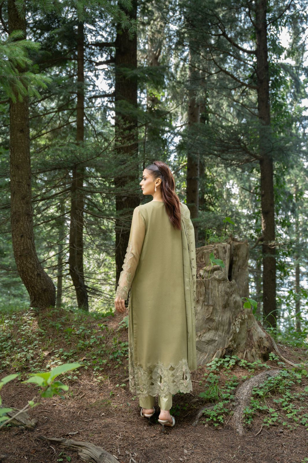 Zebtan | Aura Embroidered Weightless Chiffon | AR-6