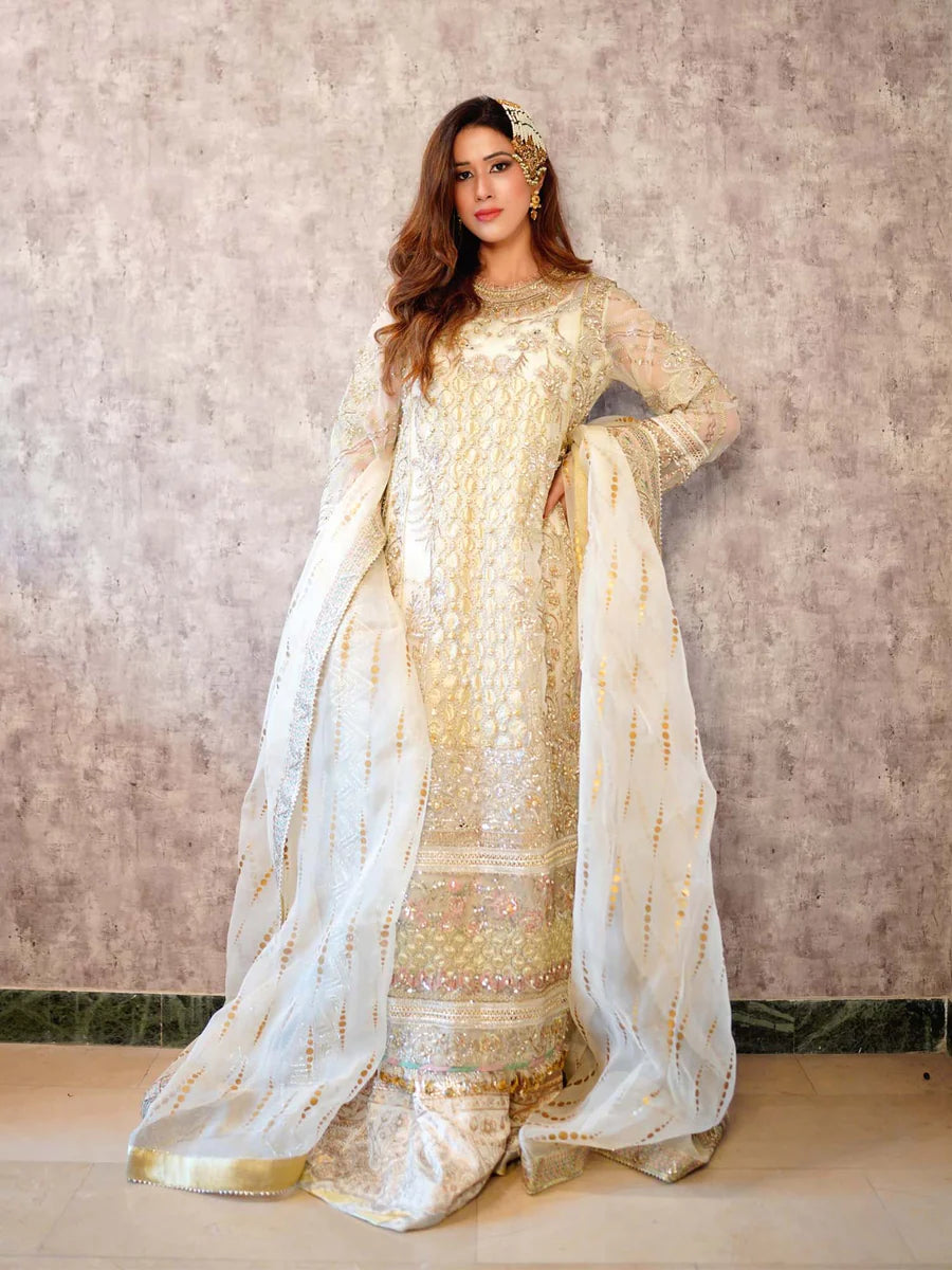 Maryam Hussain | MARWA LUXURY FORMALS '23 | ZARQ