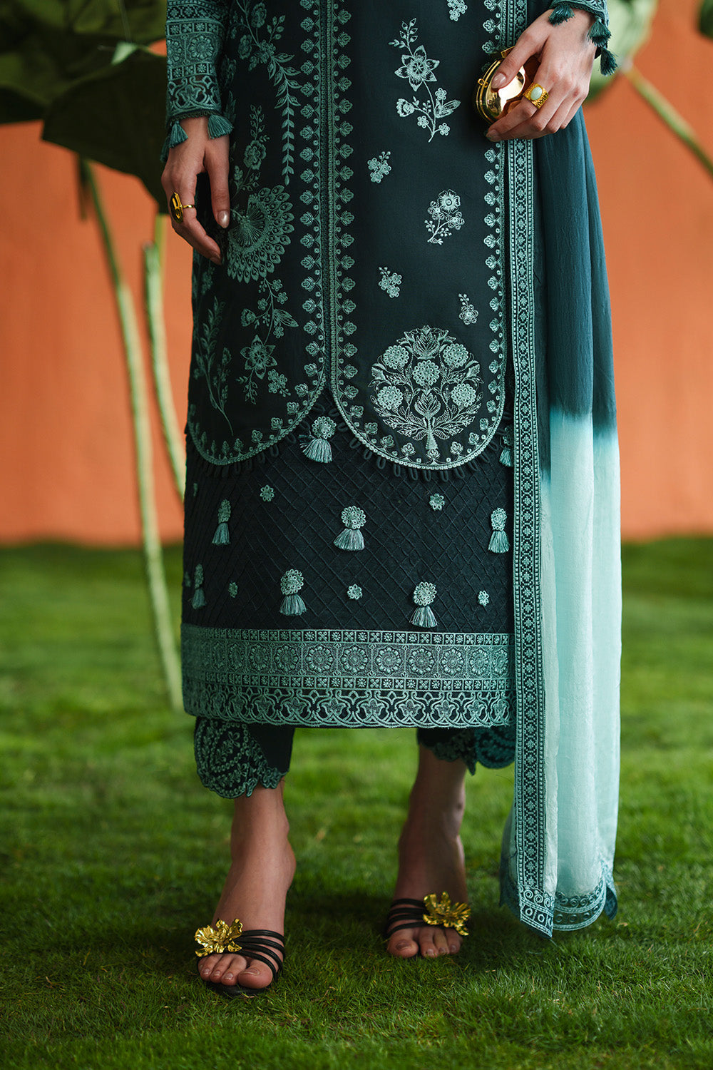 Zariya | Zaira Blooming Flower Unstitched Lawn | IEZAK