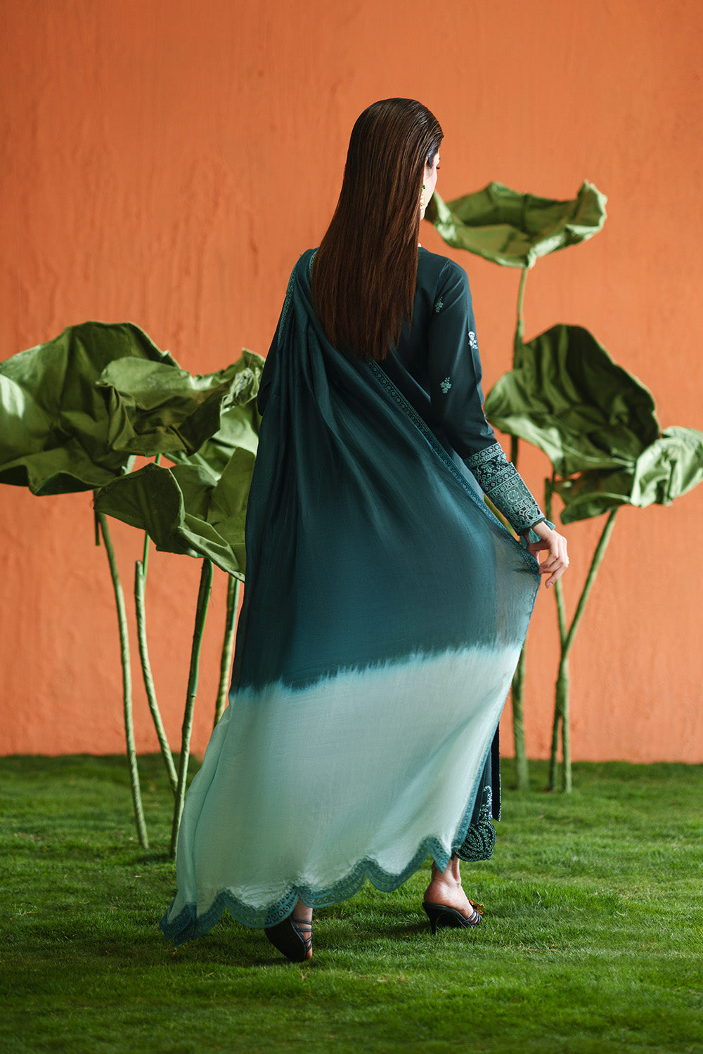 Zariya | Zaira Blooming Flower Unstitched Lawn | IEZAK