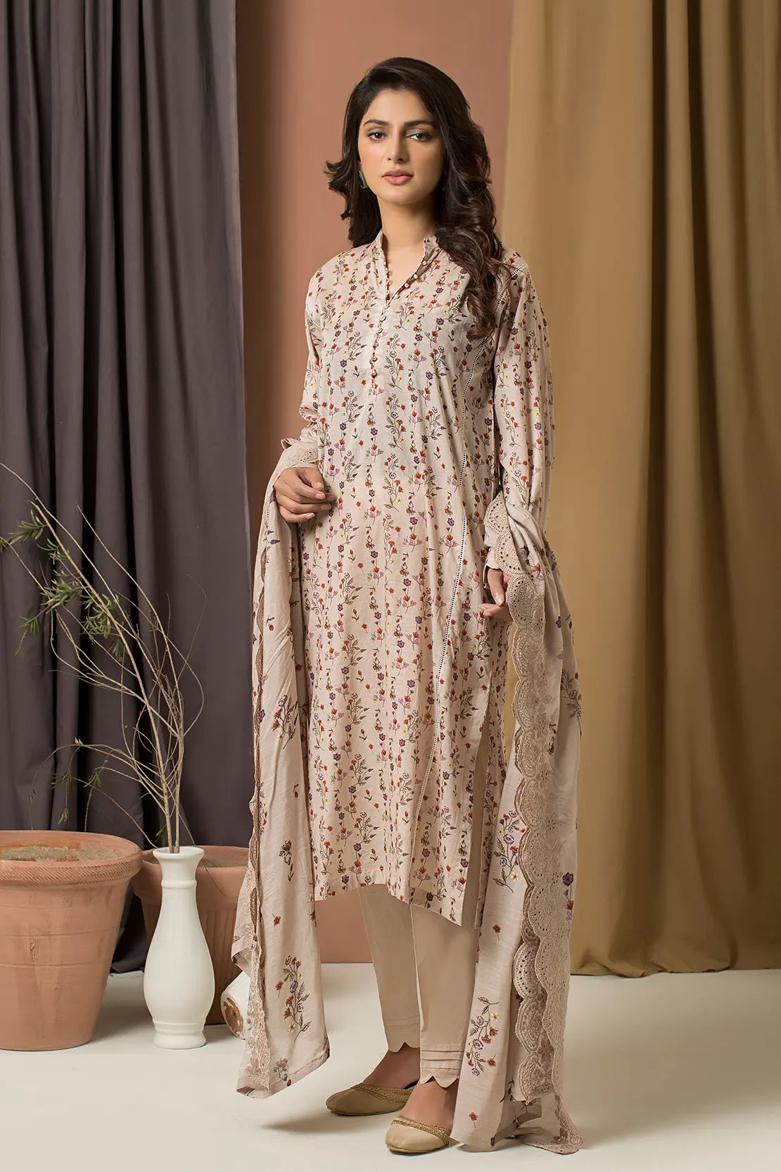 3 Piece - Printed Lawn with Embroidered Dupatta - 7681
