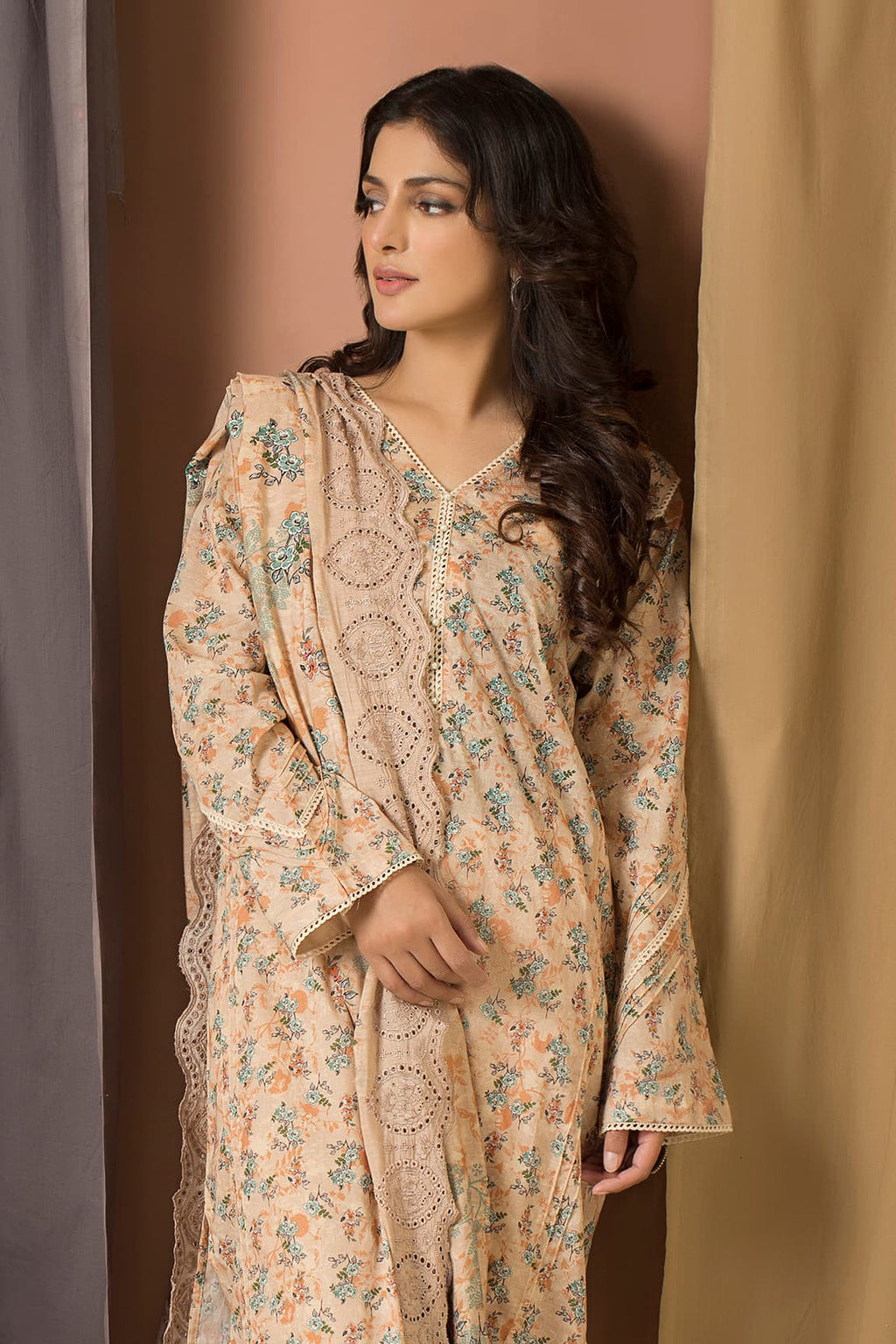 3 Piece - Printed Lawn with Embroidered Dupatta - 7684
