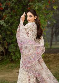 ELAF | LAWN 26' | MEHR