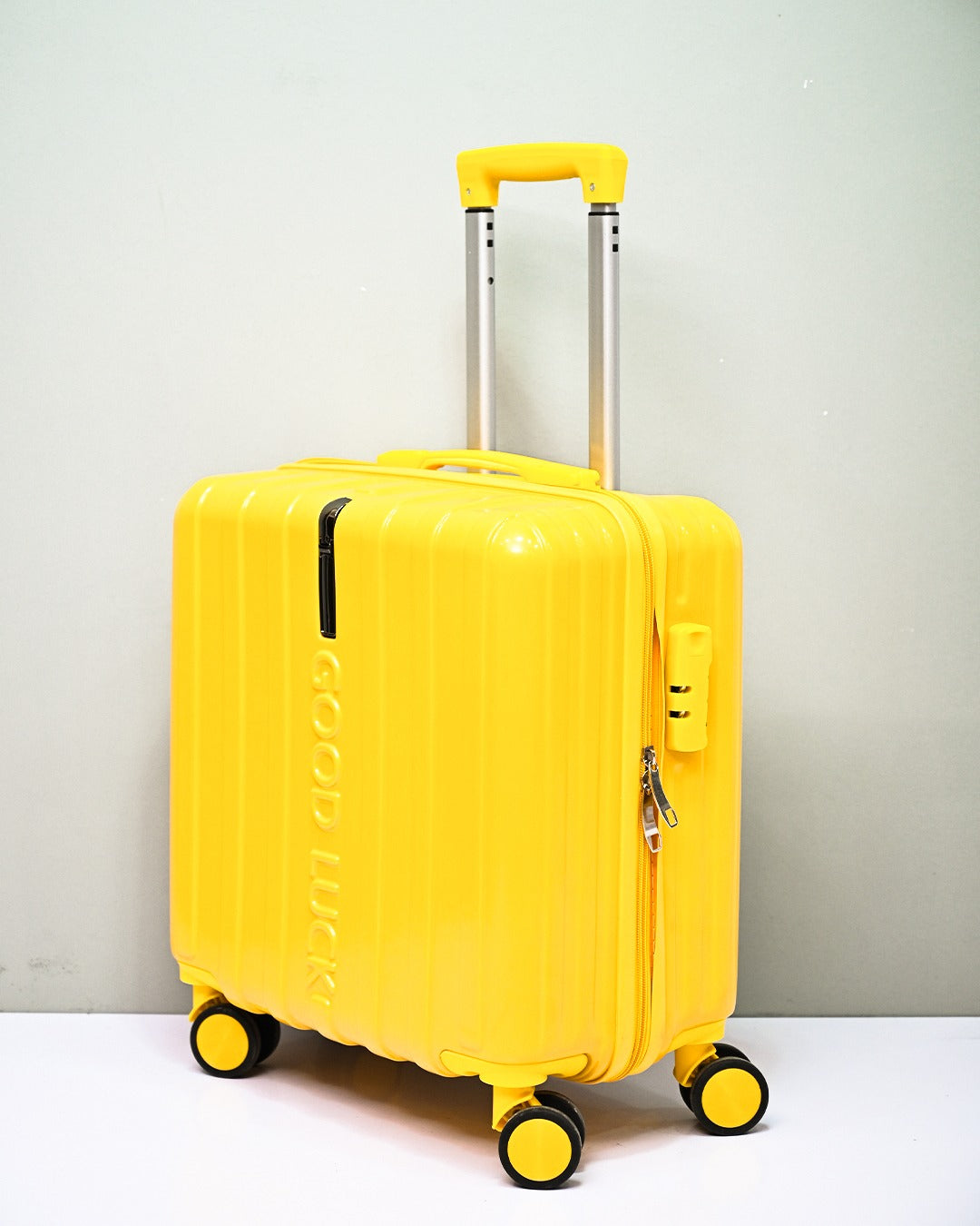 TRAVEL BAG  | D7