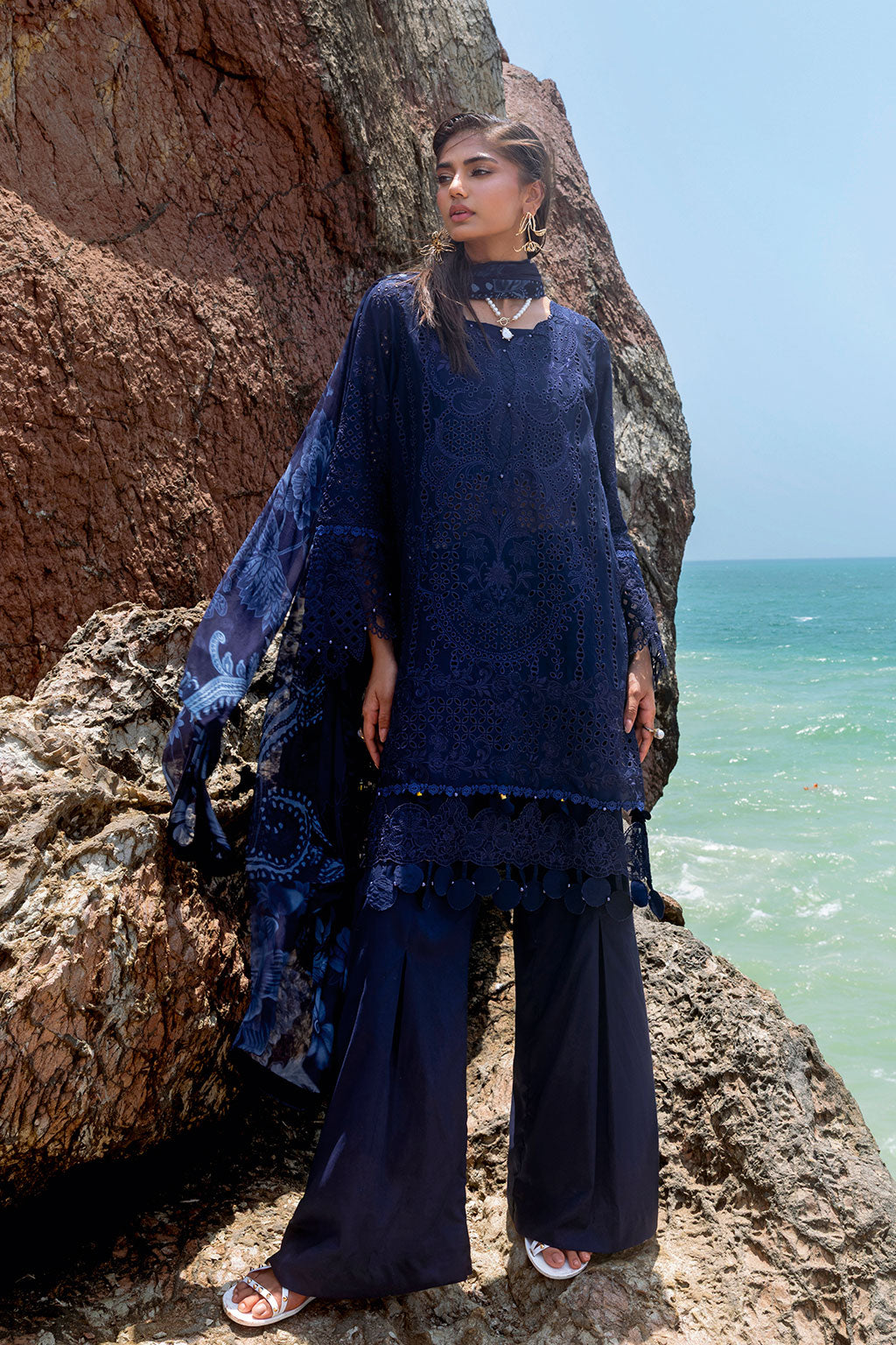 Afsanah | Lost in Waves | A-202