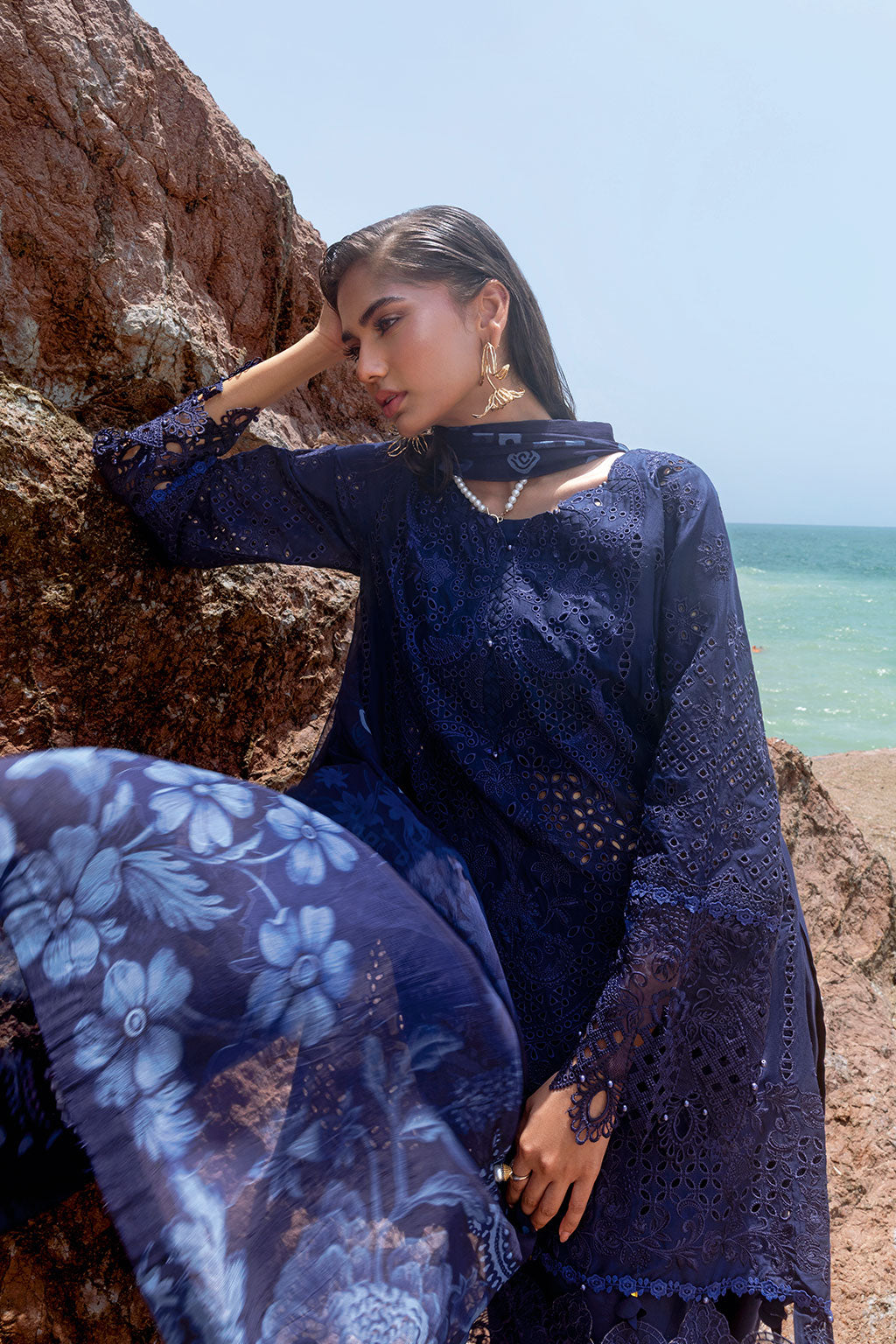 Afsanah | Lost in Waves | A-202