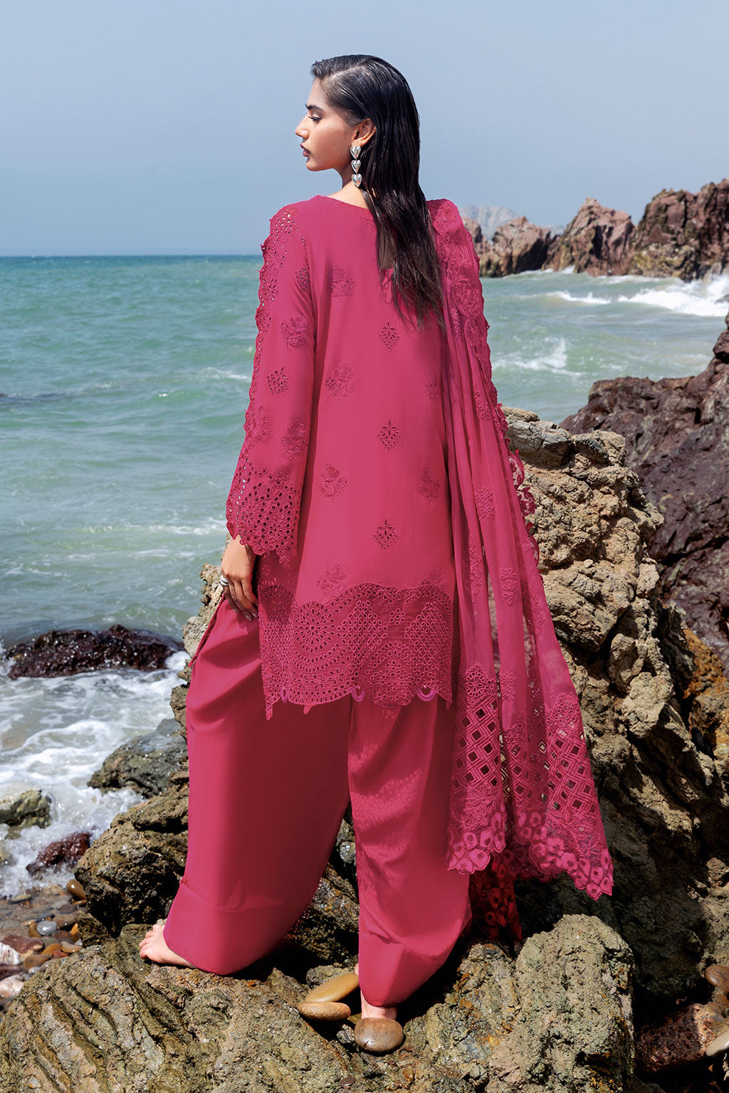 Afsanah | Lost in Waves | A-207