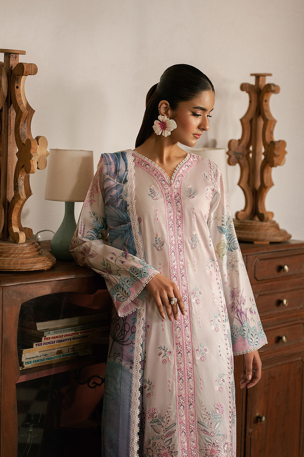 Ramsha | Mashaal Luxury Lawn VOl 16 | L-1610