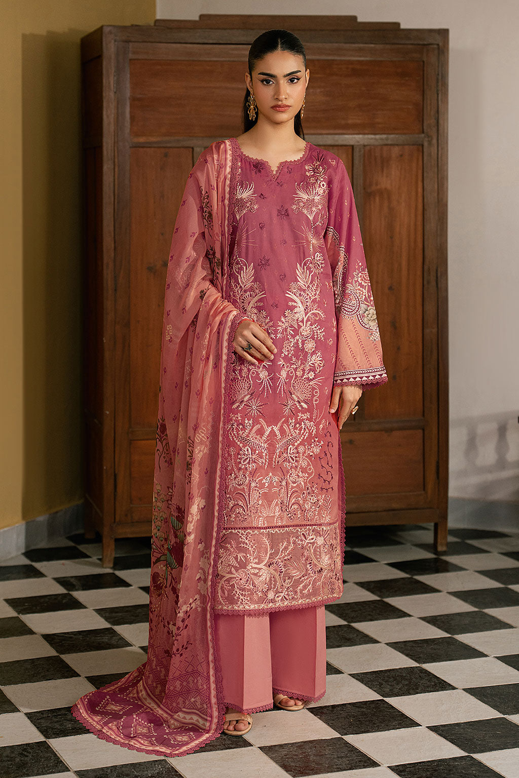 Ramsha | Mashaal Luxury Lawn VOl 16 | L-1611