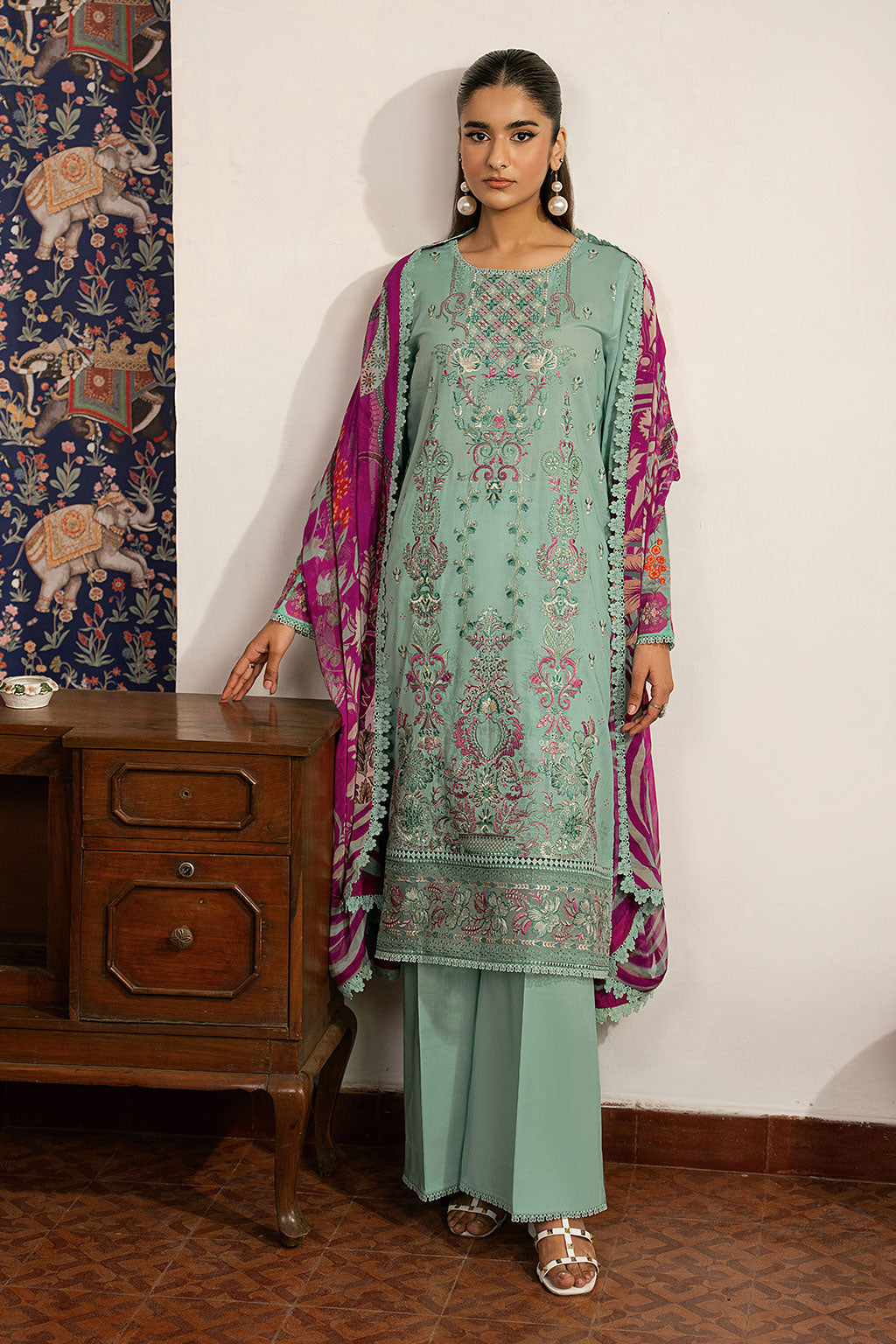 Ramsha | Mashaal Luxury Lawn VOl 16 | L-1609