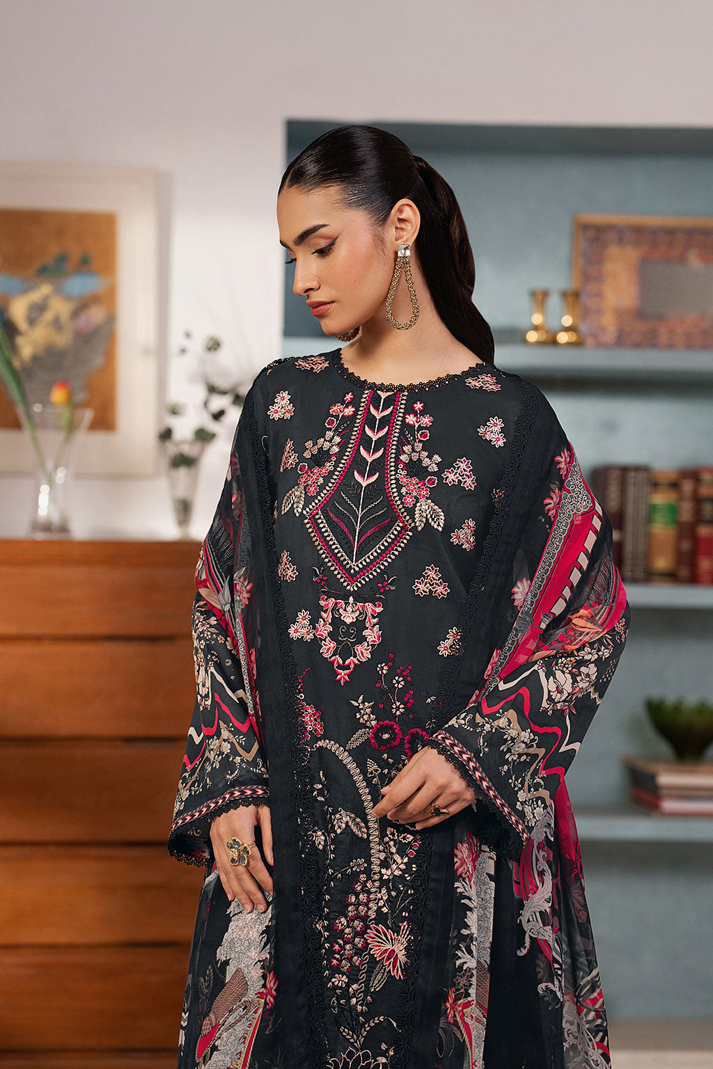 Ramsha | Mashaal Luxury Lawn VOl 16 | L-1603