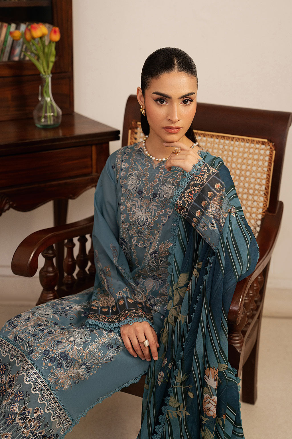 Ramsha | Mashaal Luxury Lawn VOl 16 | L-1601