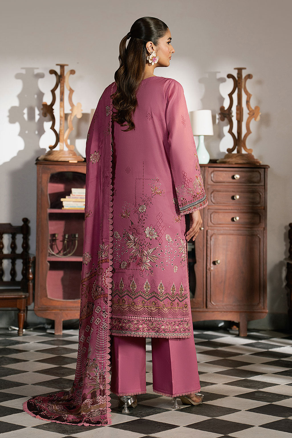 Ramsha | Mashaal Luxury Lawn VOl 16 | L-1602