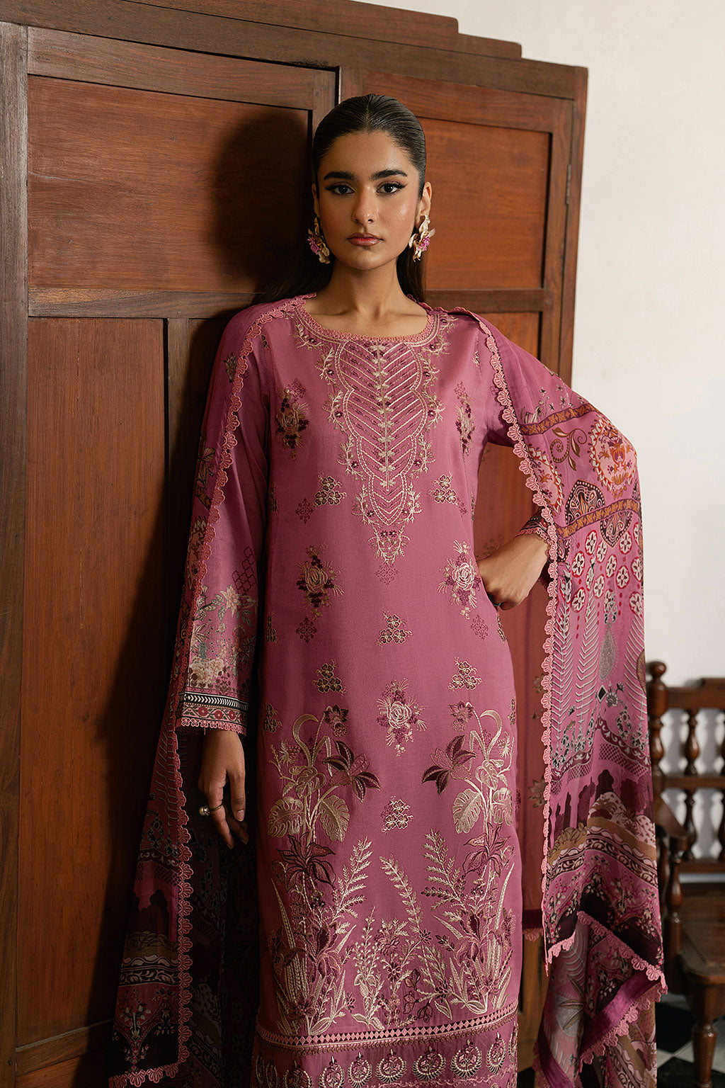 Ramsha | Mashaal Luxury Lawn VOl 16 | L-1602