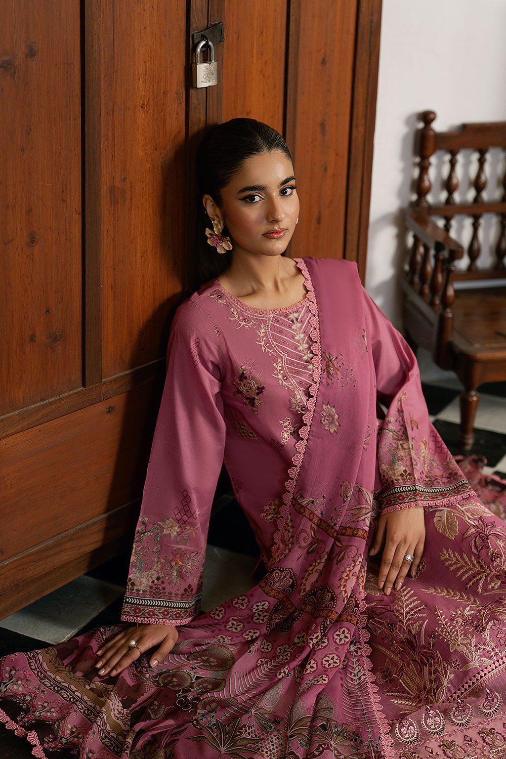 Ramsha | Mashaal Luxury Lawn VOl 16 | L-1602