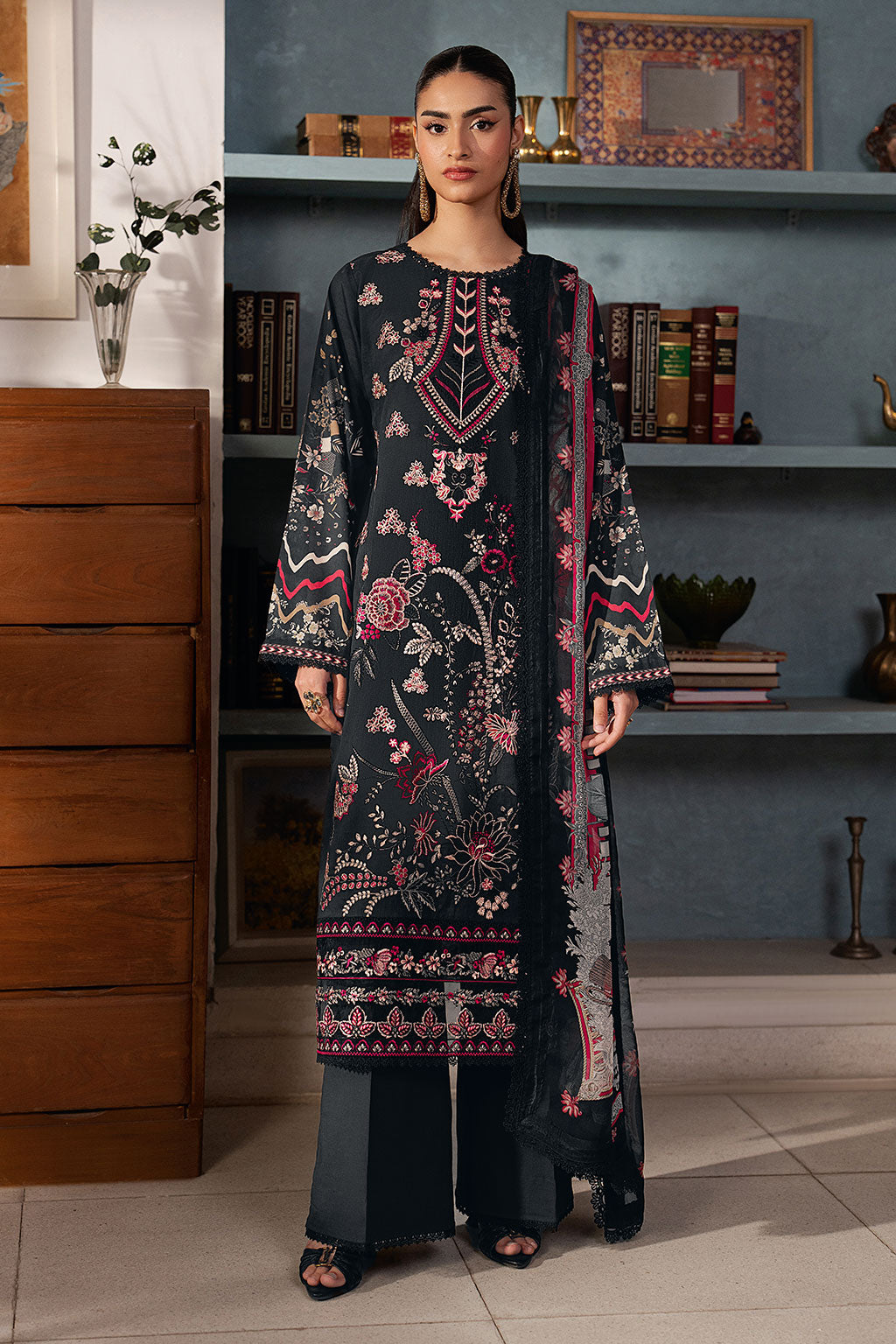 Ramsha | Mashaal Luxury Lawn VOl 16 | L-1603