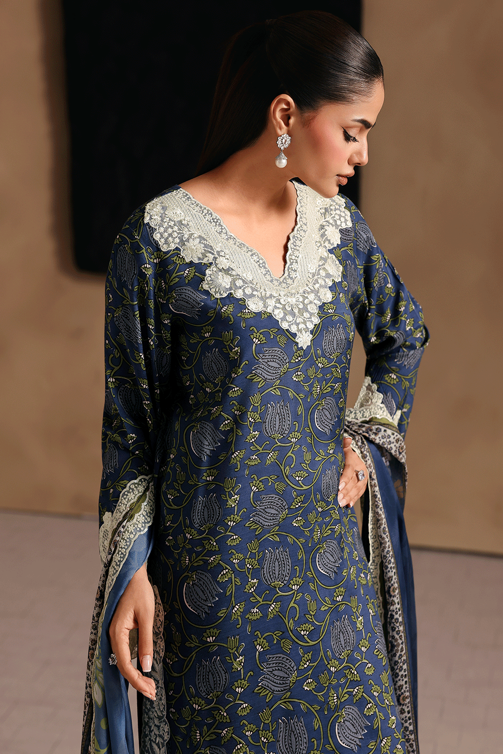 Ramsha | Naqsh Embroidered Rawsilk | RS-204
