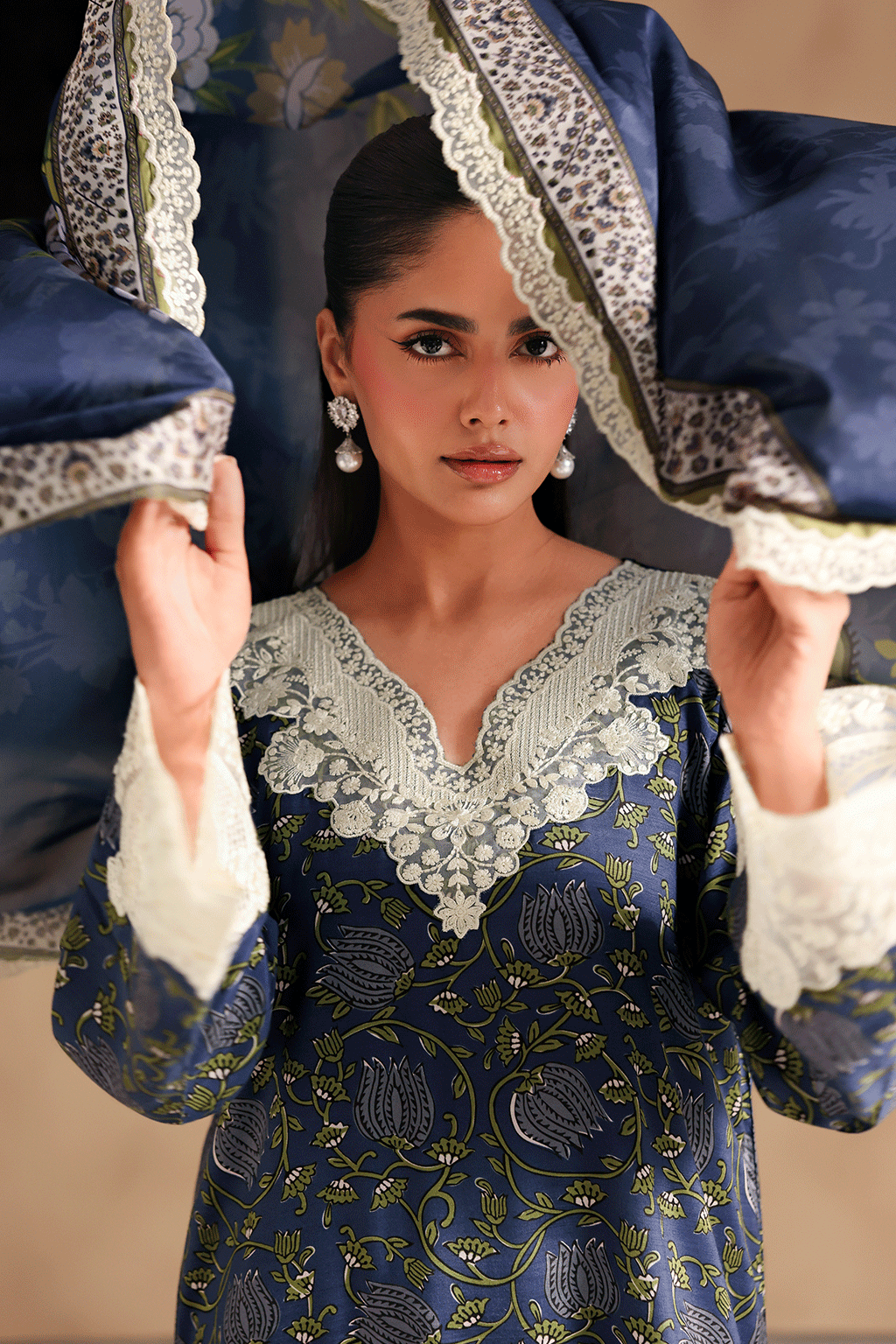 Ramsha | Naqsh Embroidered Rawsilk | RS-204