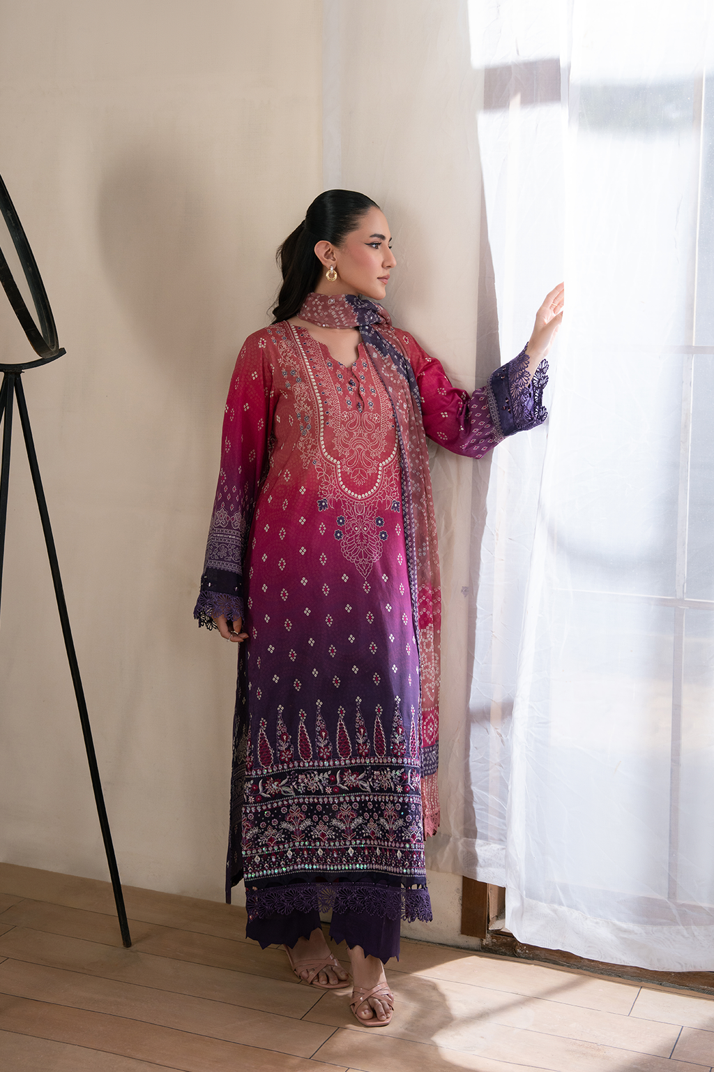 Daria | Chunri Lawn | DA-110