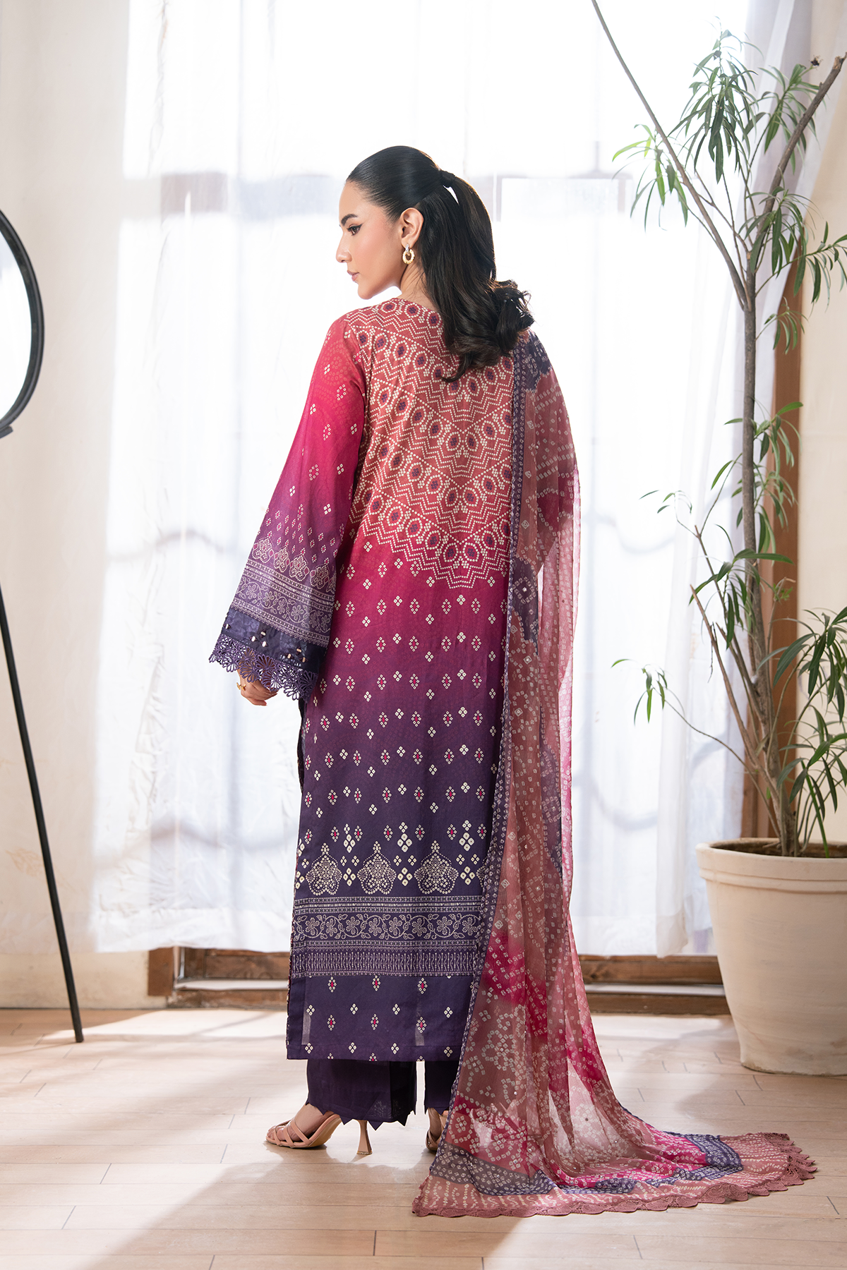 Daria | Chunri Lawn | DA-110