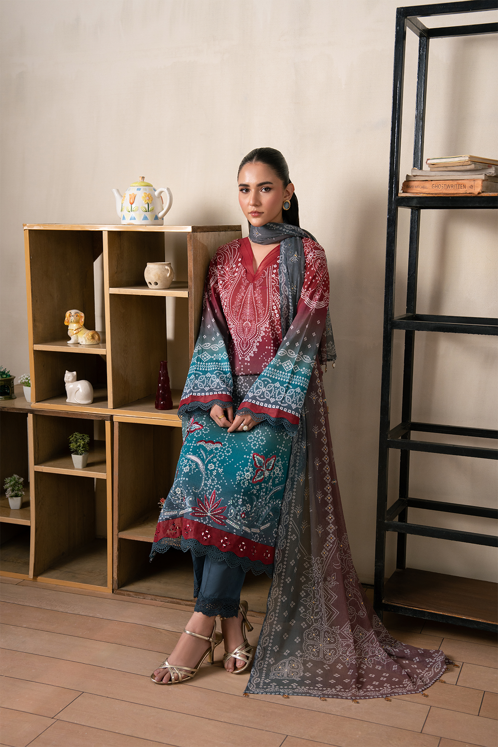 Daria | Chunri Lawn | DA-108