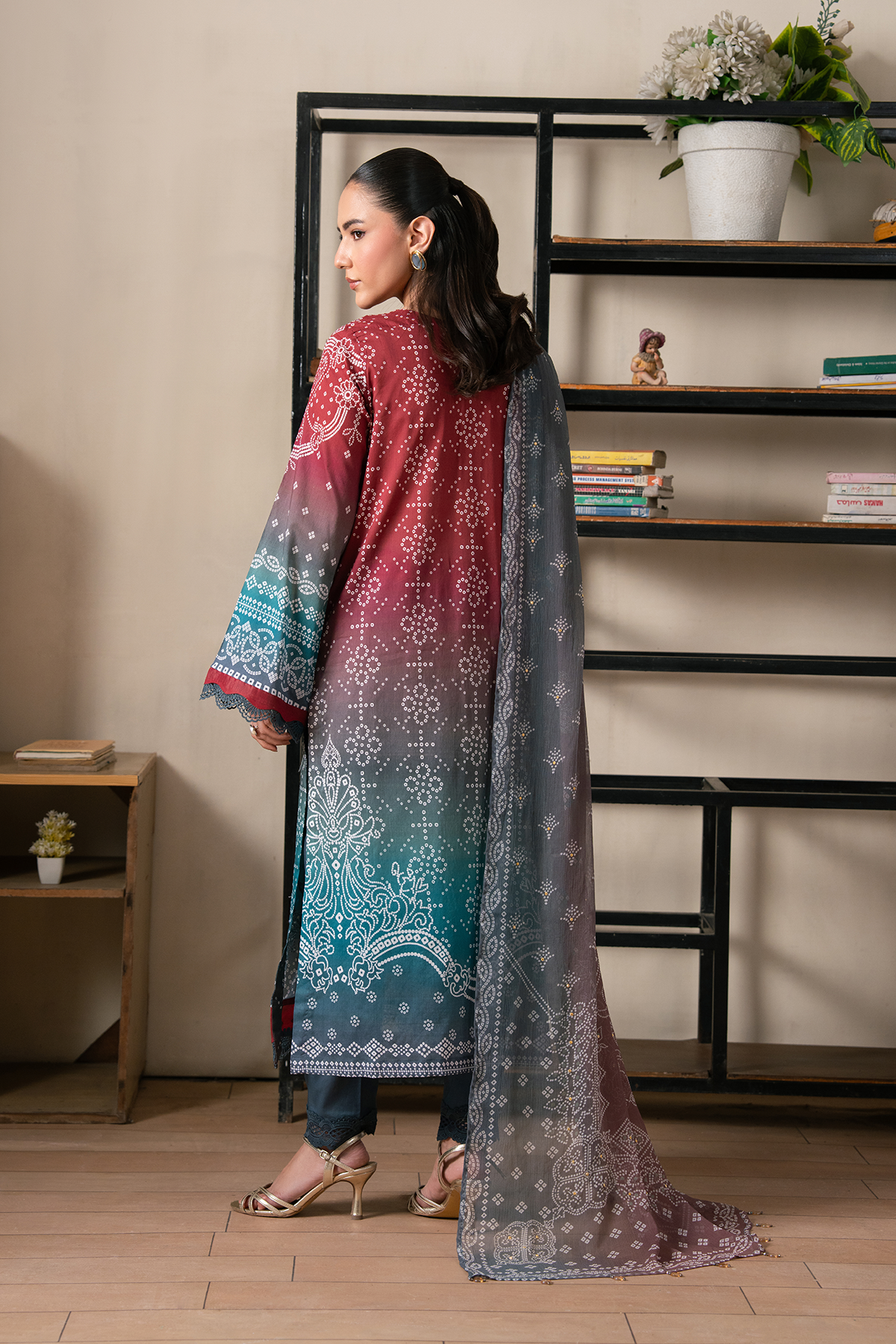 Daria | Chunri Lawn | DA-108
