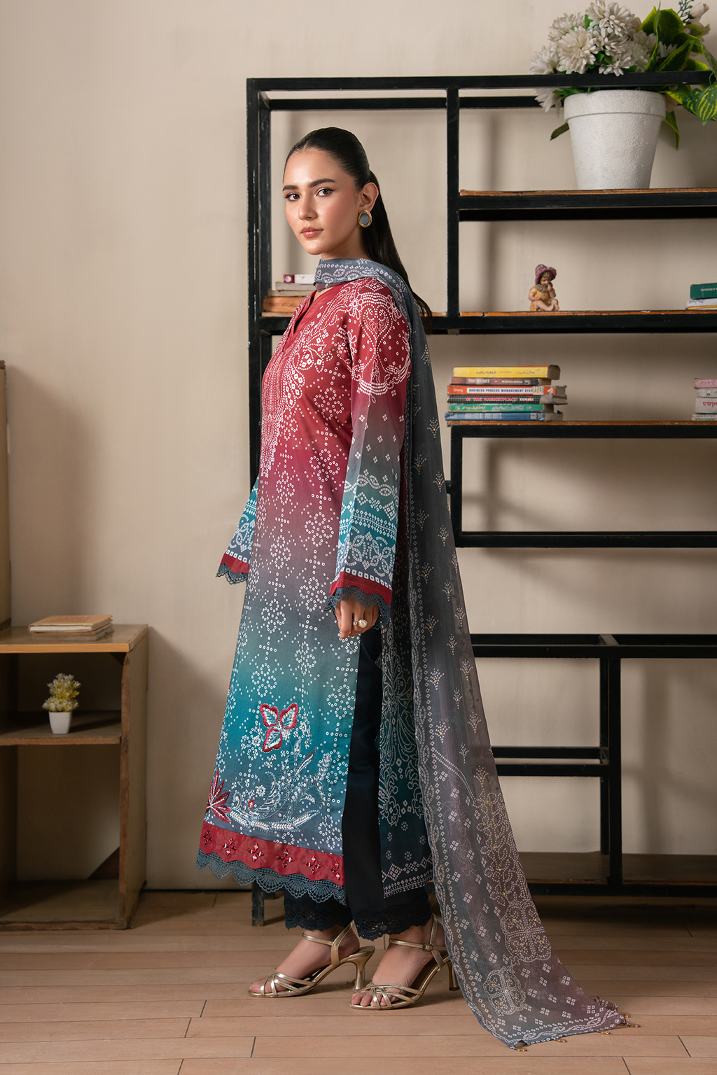Daria | Chunri Lawn | DA-108