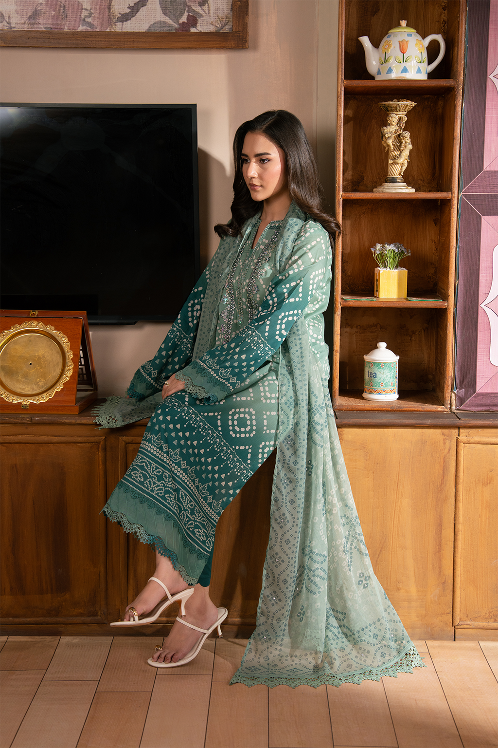 Daria | Chunri Lawn | DA-107