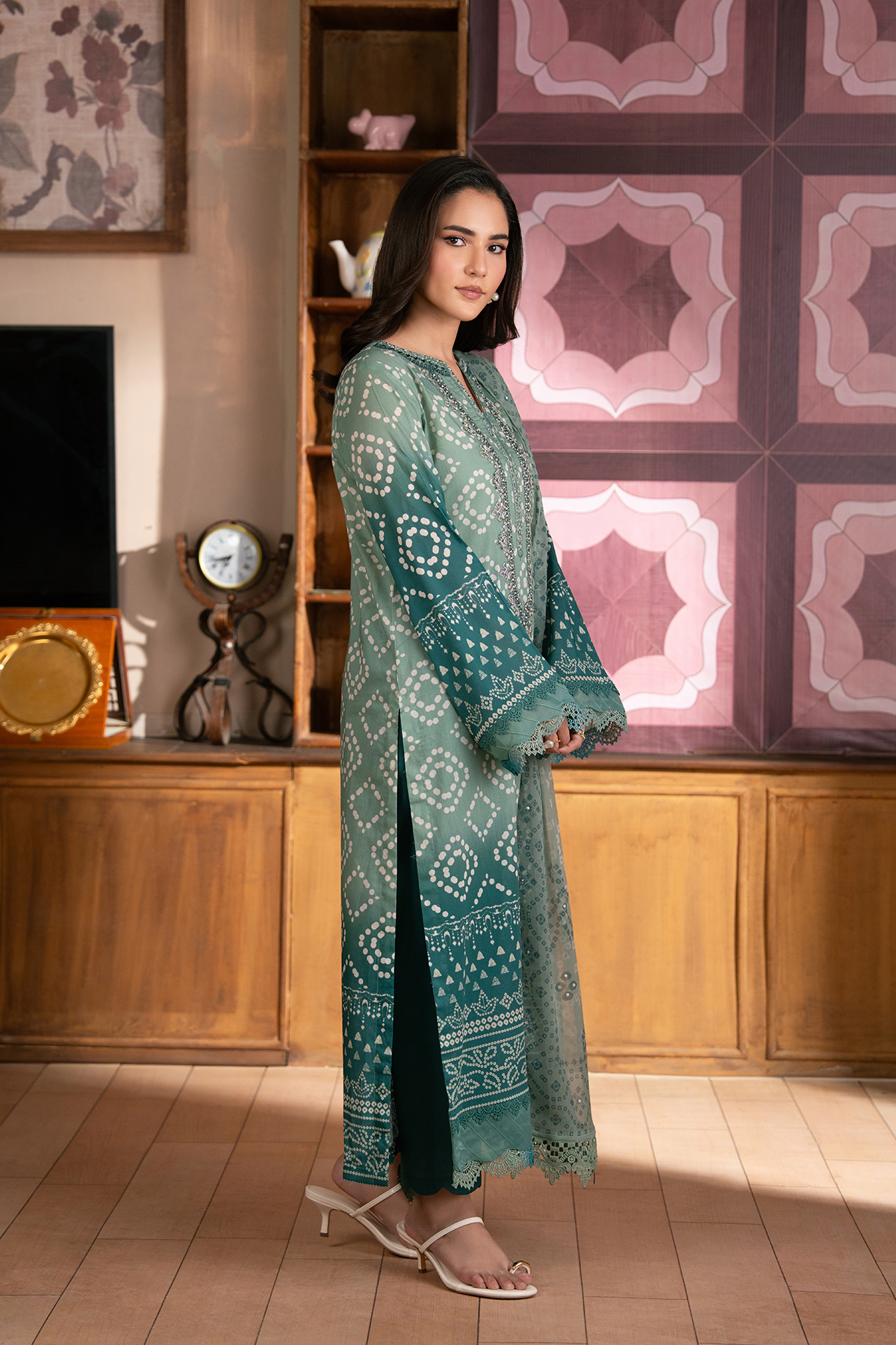 Daria | Chunri Lawn | DA-107