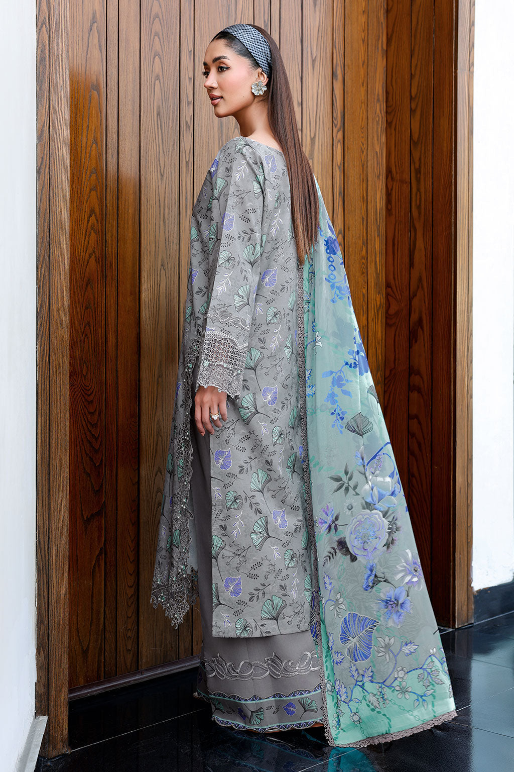 Ramsha | Rangrez Lawn VOL 9 | N-901