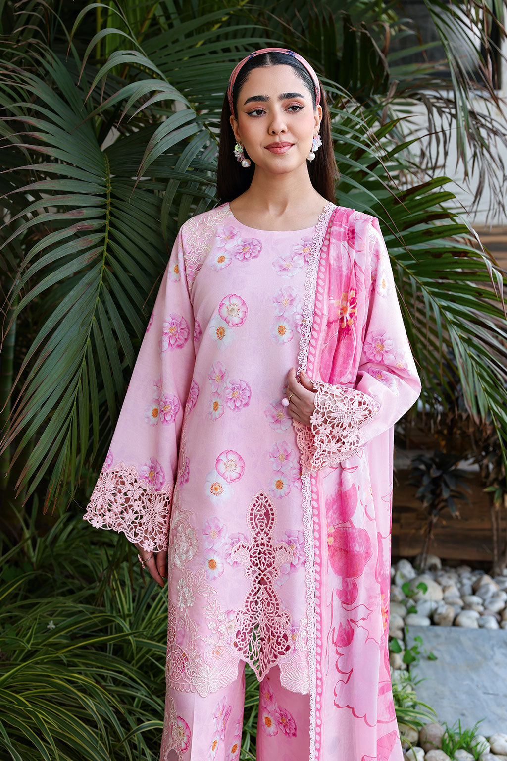 Ramsha | Rangrez Lawn VOL 9 | N-902