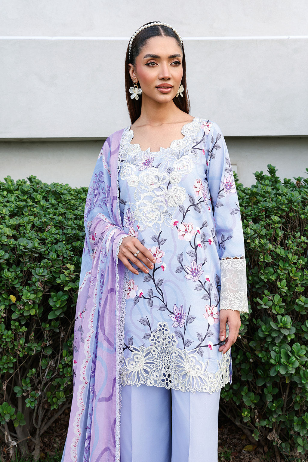 Ramsha | Rangrez Lawn VOL 9 | N-905