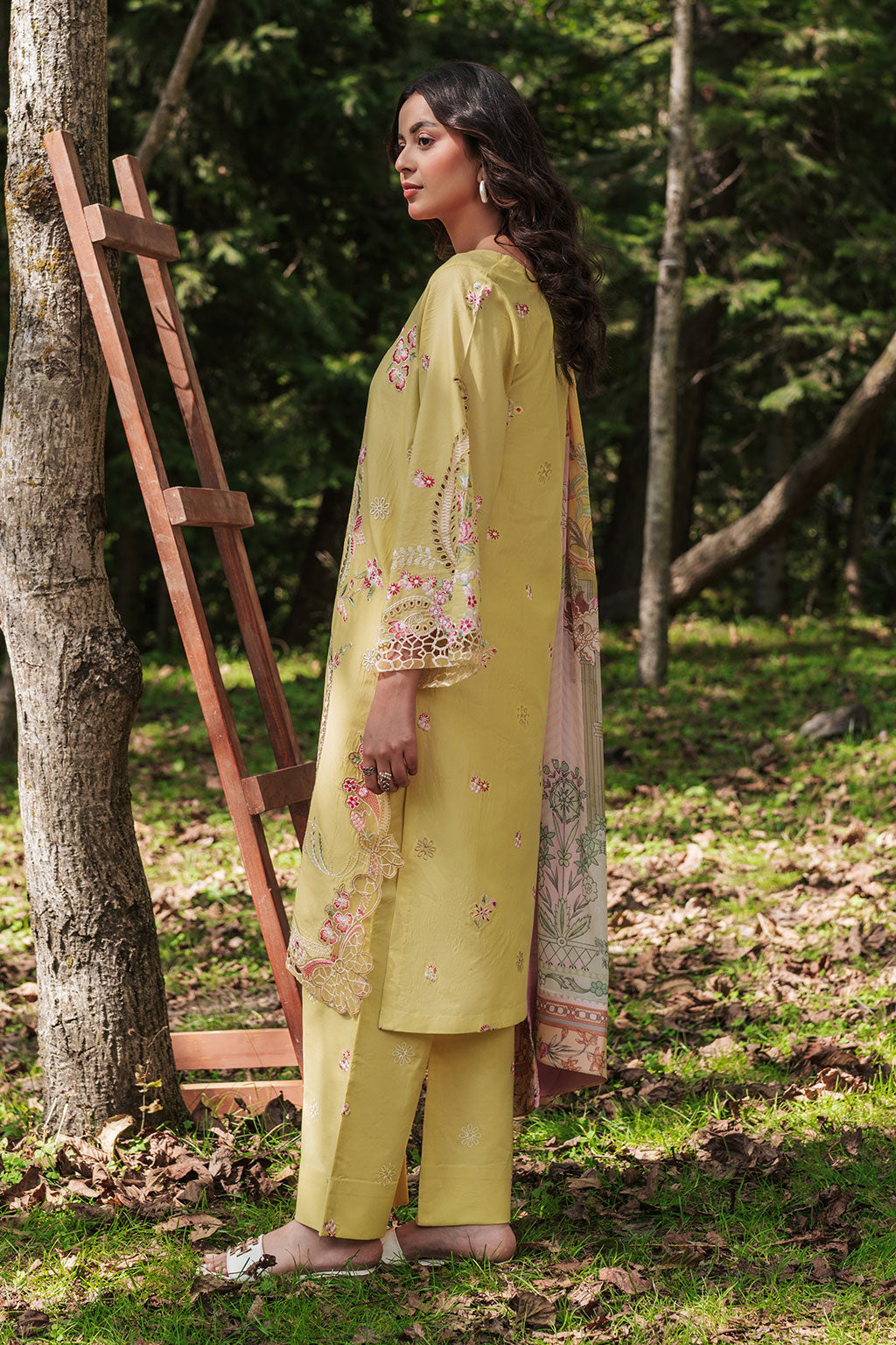 Afsanah | Silent In The Pine Tale | AL-106