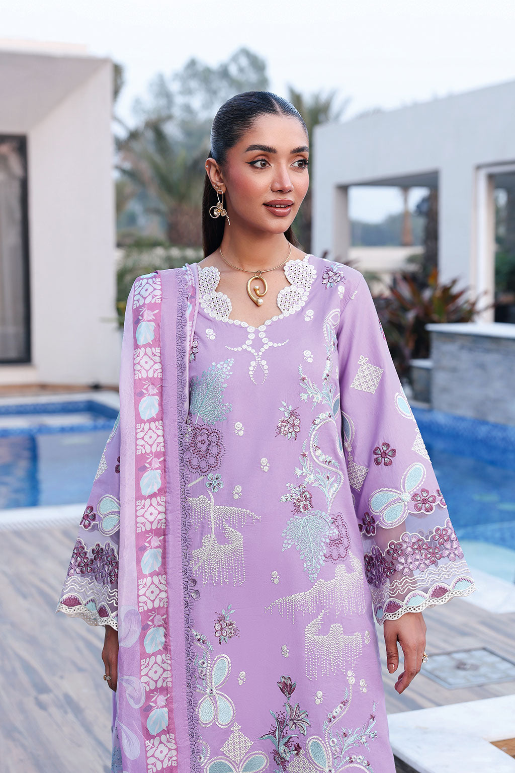 Ramsha | Andaaz Luxury Lawn Vol 14 | Z-1407