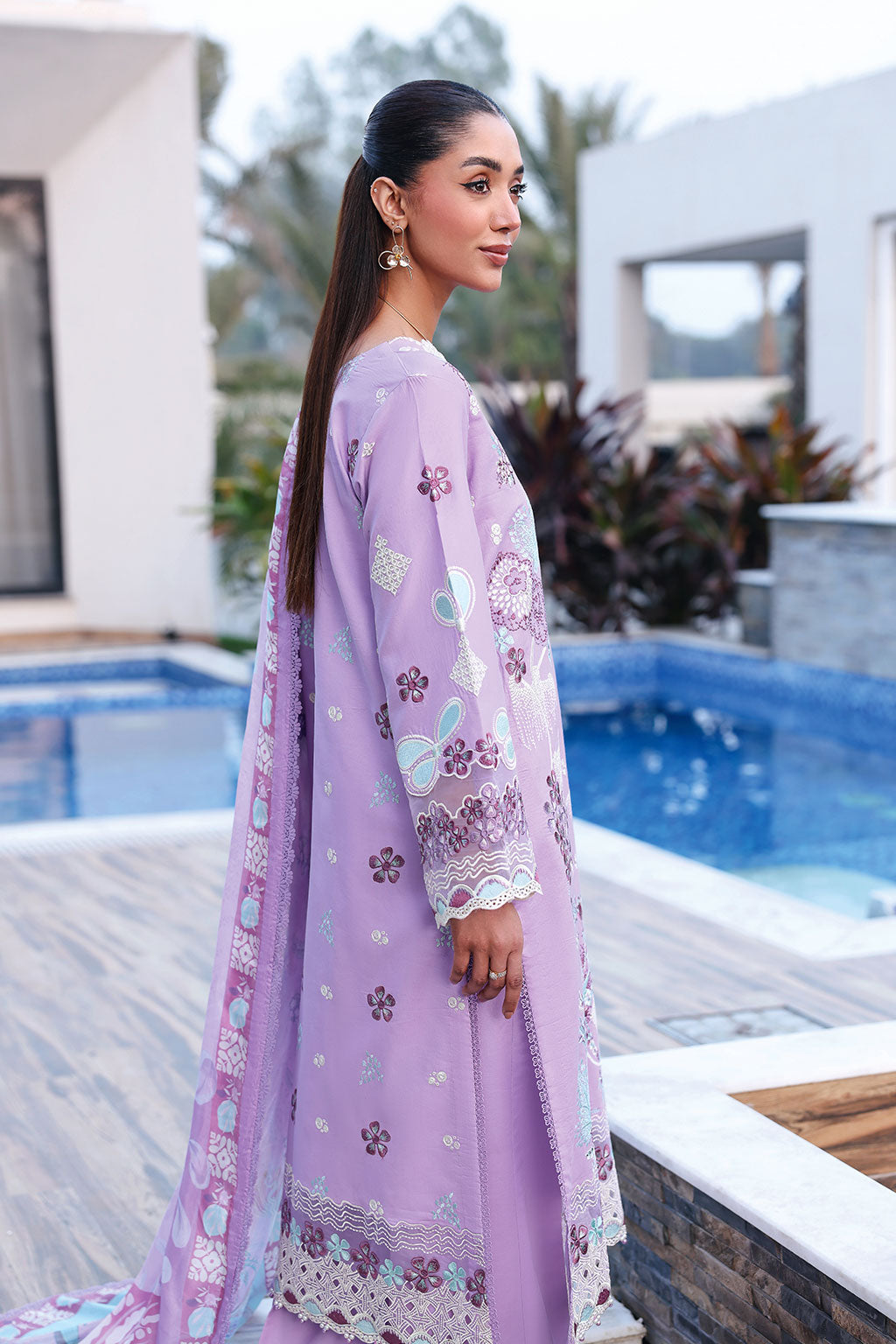 Ramsha | Andaaz Luxury Lawn Vol 14 | Z-1407