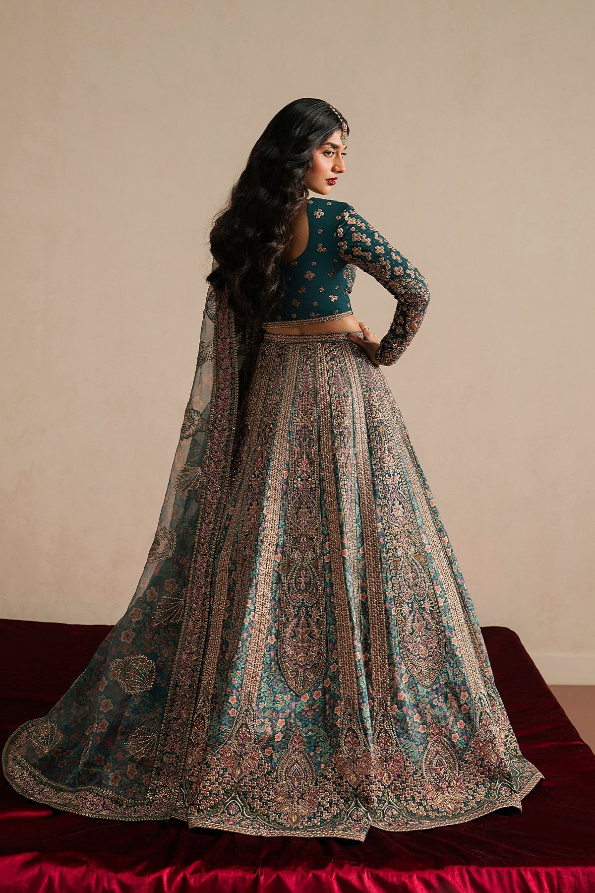 Ayzel | Qurbat Silk Festive Collection '26 | Tassavur
